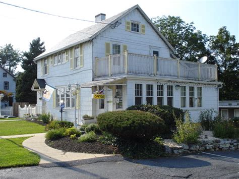 zooks motel leola pa.